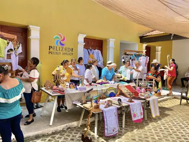 Buying Handicrafts in Palizada Magical Town