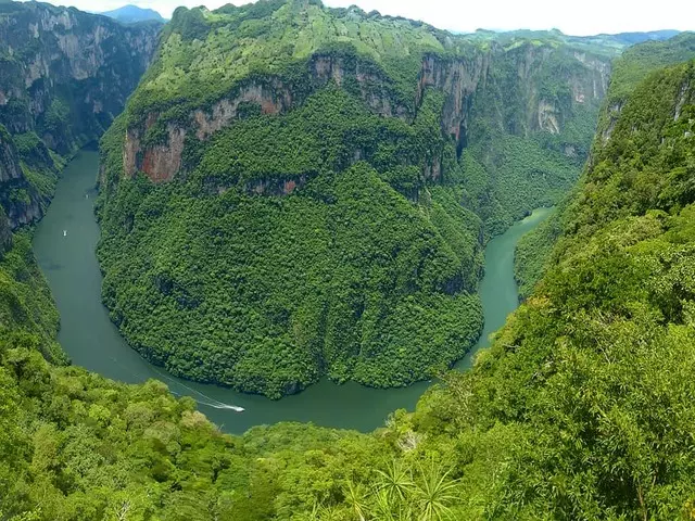 Sumidero Canyon in Chiapa de Corzo Magic Town