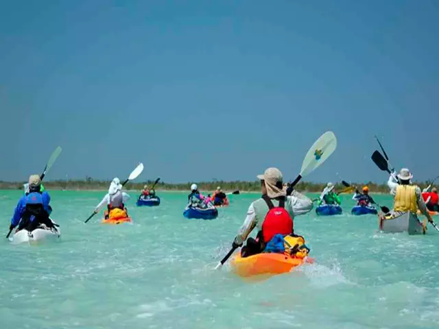 Go kayaking Bacalar