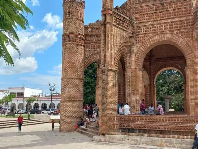 Visit the Mudejar Fountain in Chiapa de Corzo