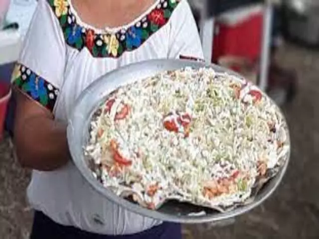 Taste the Pishul Pizza Tabasqueña