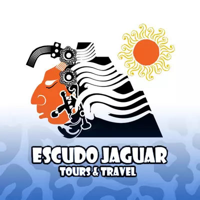 Escudo Jaguar Tours en San Cristóbal de las Casas