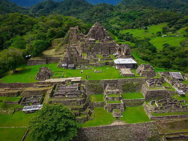 Toniná Archaeological Site